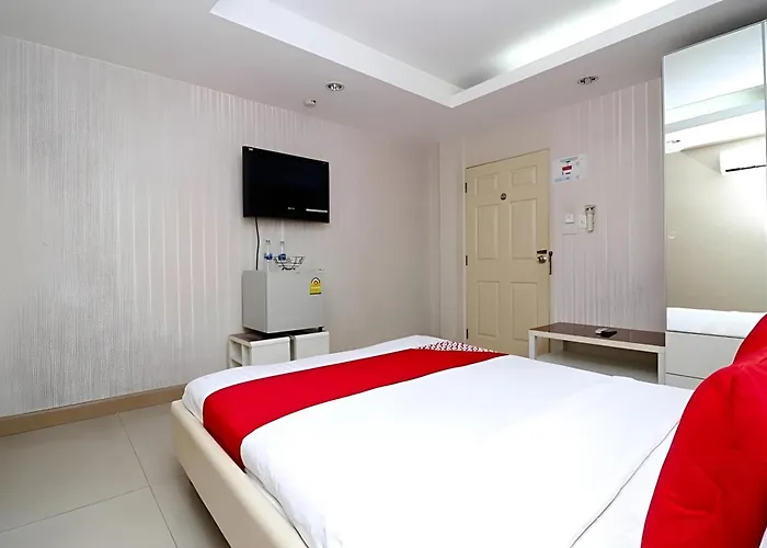 Diamond Silom Отель 3*