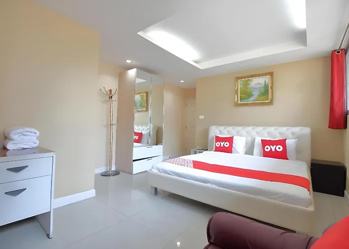 Отель Diamond Silom 3*