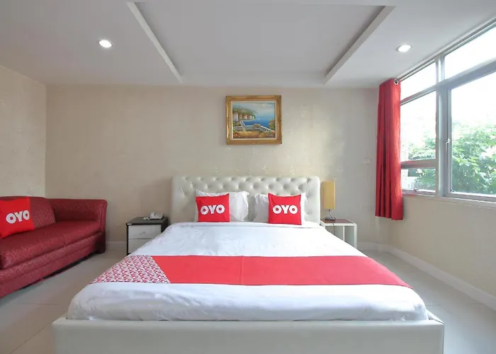 Diamond Silom Hotel